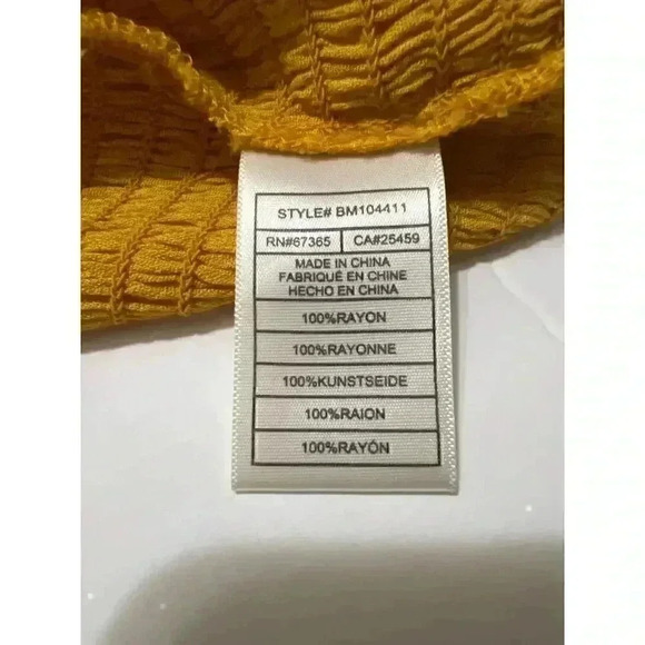 BB Dakota by Steve Madden Did I Flutter Off-the-Shoulder Top NWT Size XS - Picture 6 of 7